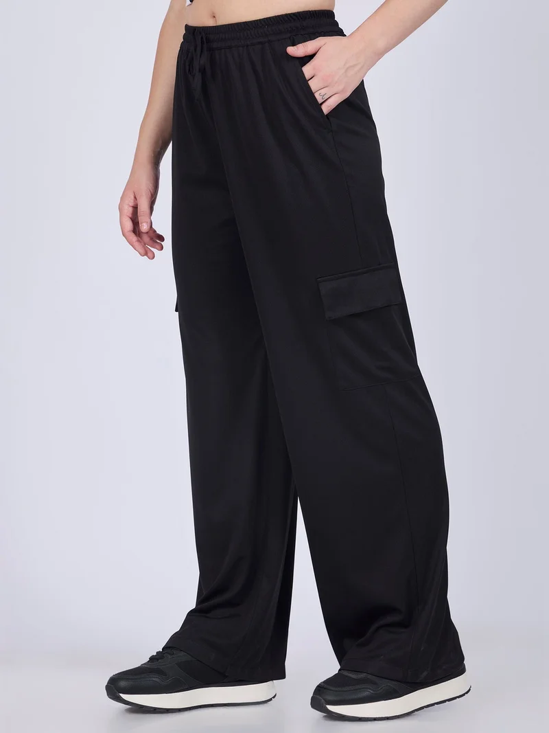 Outzidr  Black Wide Leg Cargo Pants for Women | Best Price UAE